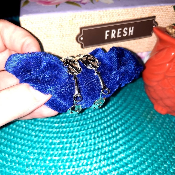 SILVER HOOP EARRINGS - Picture 10 of 15